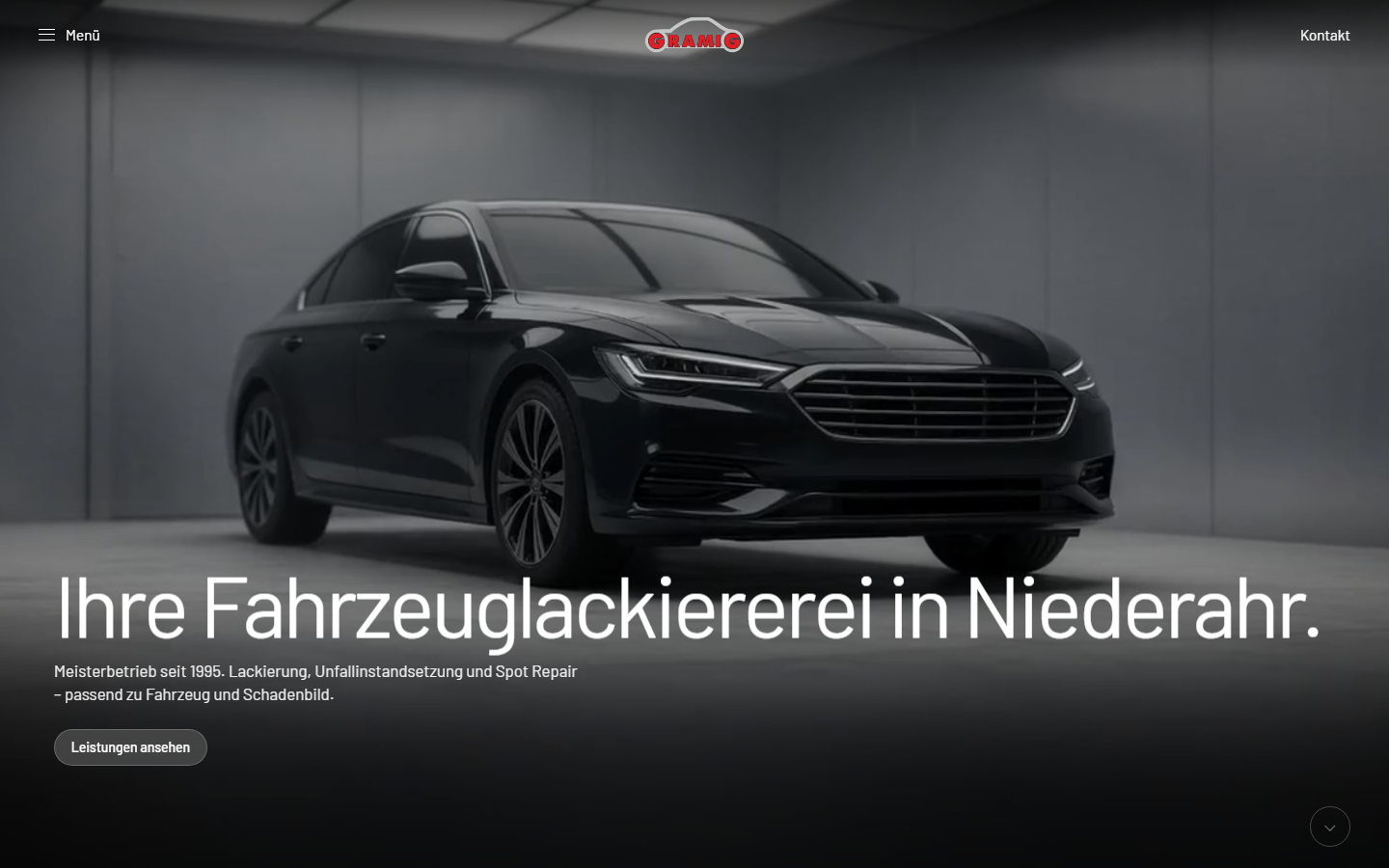 Website von Gramig Fahrzeuglackierungen in Niederahr, Startseite mit Fahrzeug im Studio
